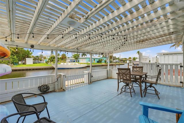 28 SEASIDE COURT, Holmes Beach, FL 34217