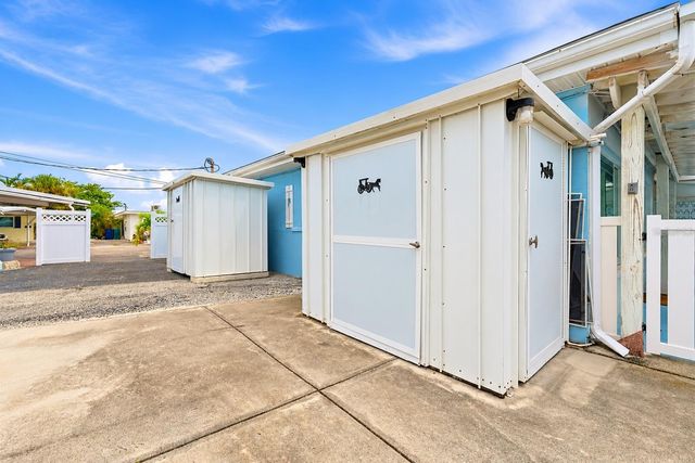 28 SEASIDE COURT, Holmes Beach, FL 34217