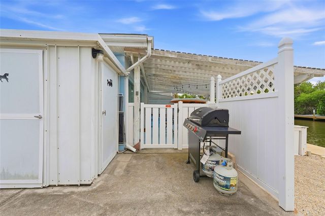 28 SEASIDE COURT, Holmes Beach, FL 34217