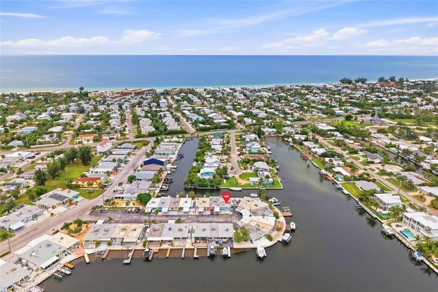 28 SEASIDE COURT, Holmes Beach, FL 34217