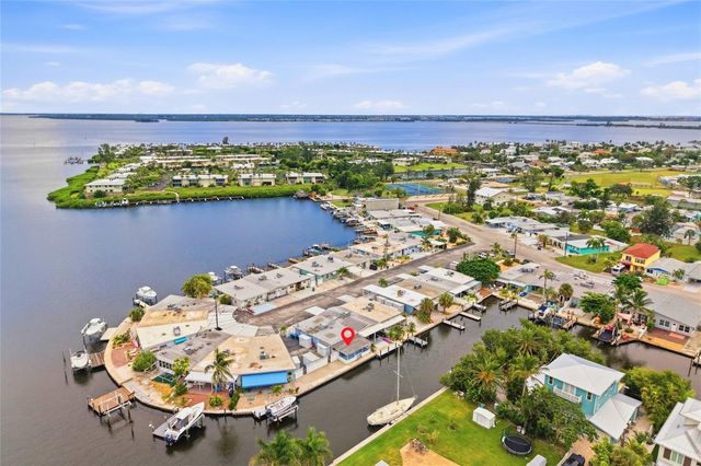 28 SEASIDE COURT, Holmes Beach, FL 34217