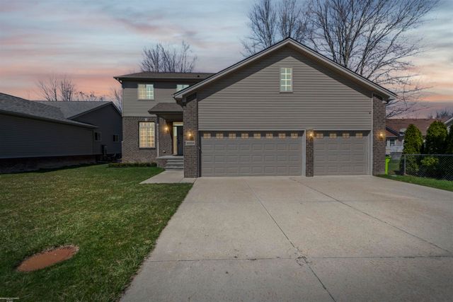 30359 Redford Drive, New Haven, MI 48048