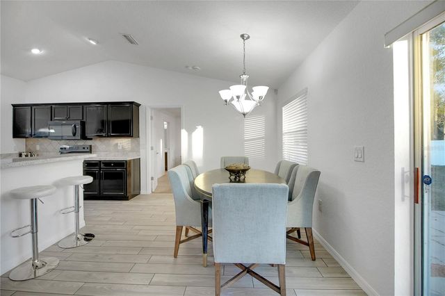 314 STONE CASTLE LOOP, Lady Lake, FL 32159