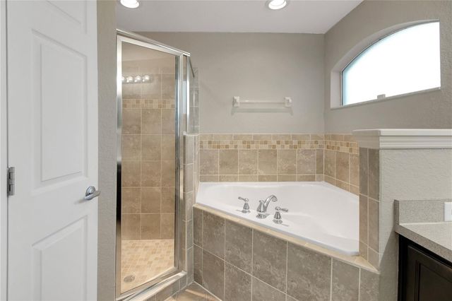 314 STONE CASTLE LOOP, Lady Lake, FL 32159