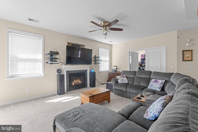 13879 GULLANE DR, Woodbridge, VA 22191