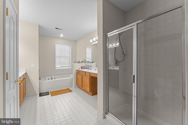 13879 GULLANE DR, Woodbridge, VA 22191