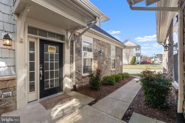 13879 GULLANE DR, Woodbridge, VA 22191