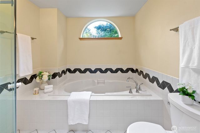 7317 Stanich Avenue, Gig Harbor, WA 98335
