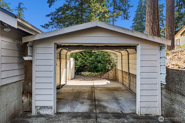 7317 Stanich Avenue, Gig Harbor, WA 98335