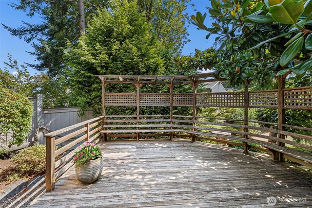 7317 Stanich Avenue, Gig Harbor, WA 98335