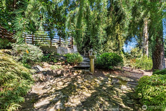 7317 Stanich Avenue, Gig Harbor, WA 98335