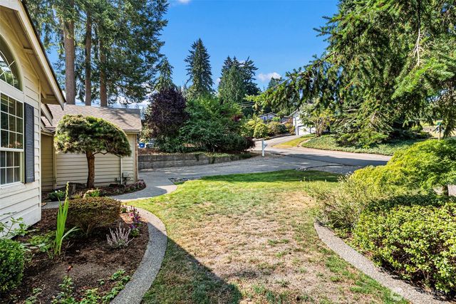 7317 Stanich Avenue, Gig Harbor, WA 98335