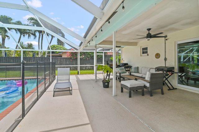 11249 Pine Valley Drive, Wellington, FL 33414