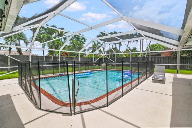 11249 Pine Valley Drive, Wellington, FL 33414
