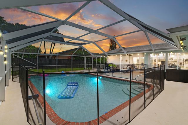 11249 Pine Valley Drive, Wellington, FL 33414