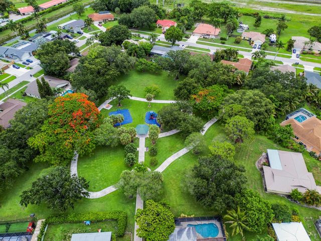 11249 Pine Valley Drive, Wellington, FL 33414