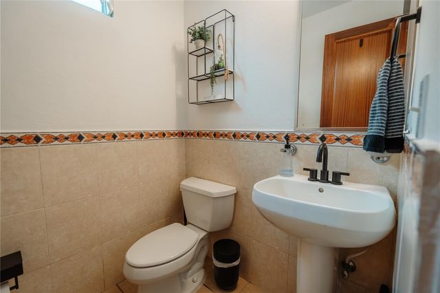 3 B, Dorado, PR 00646