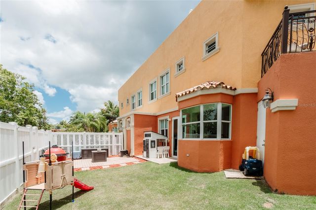 3 B, Dorado, PR 00646