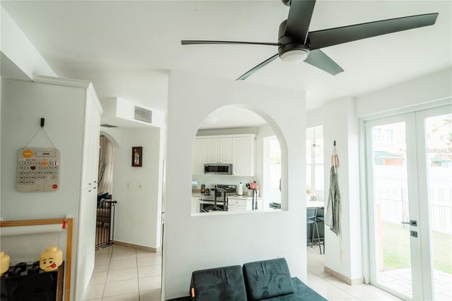 3 B, Dorado, PR 00646