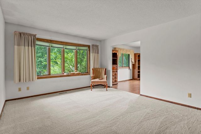 1445 Brittany Road, Hastings, MN 55033