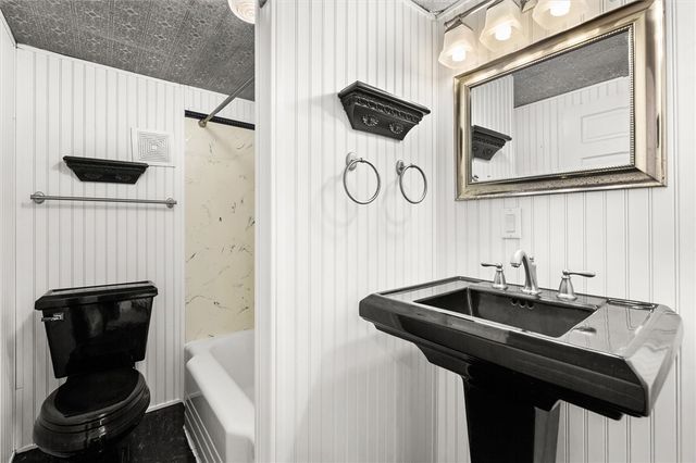 302 W Hampton Avenue, Honea Path, SC 29654