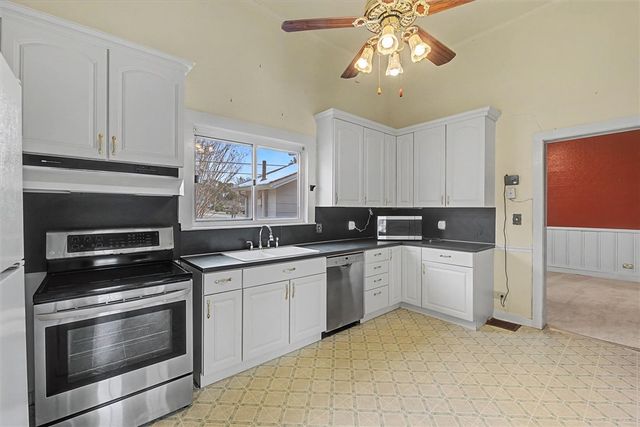 302 W Hampton Avenue, Honea Path, SC 29654