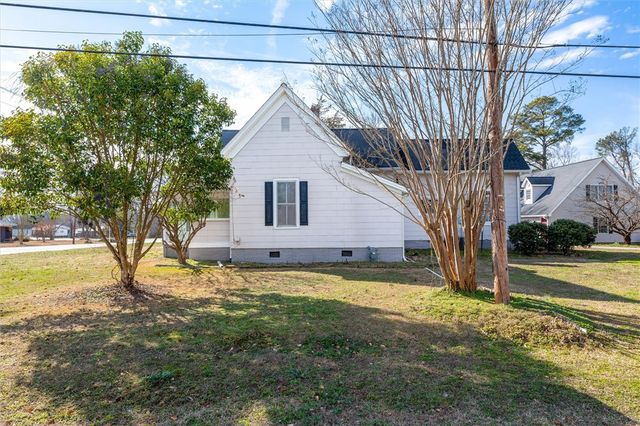 302 W Hampton Avenue, Honea Path, SC 29654