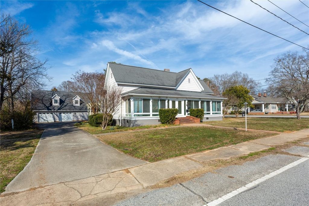 302 W Hampton Avenue, Honea Path, SC 29654