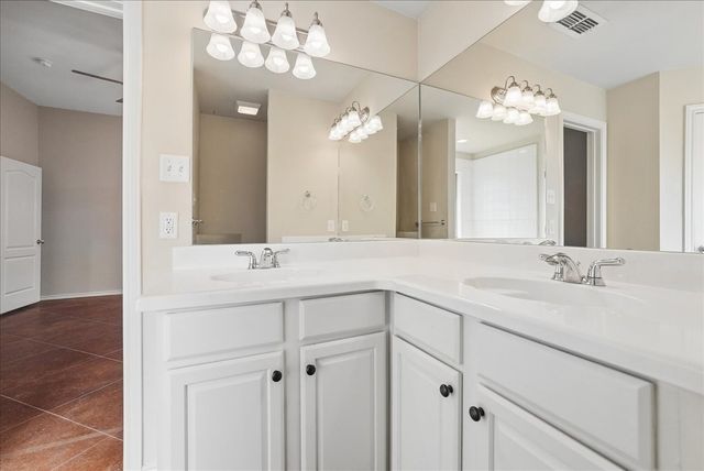 809 Rambling Court, Granbury, TX 76049