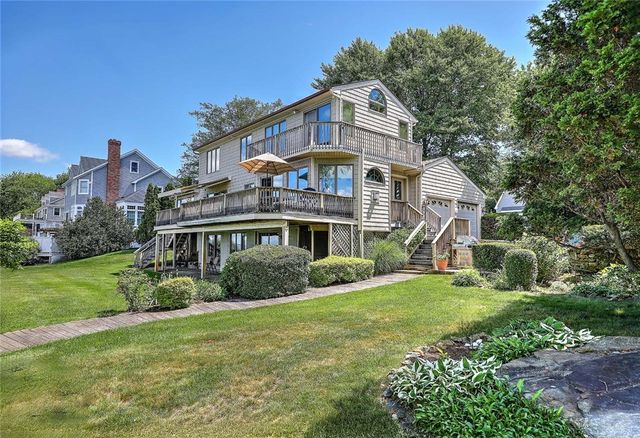 129 Seaside Drive, Jamestown, RI 02835