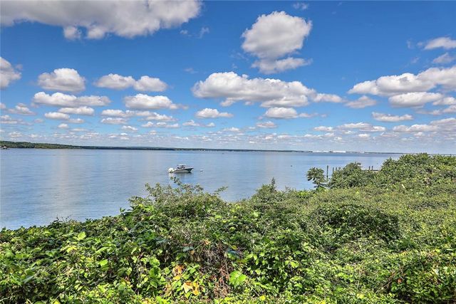 129 Seaside Drive, Jamestown, RI 02835