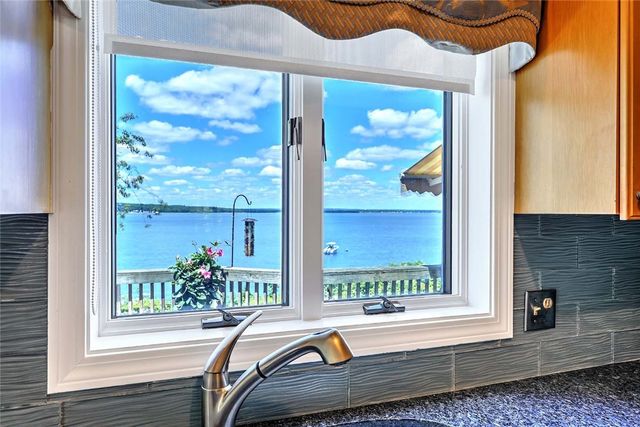 129 Seaside Drive, Jamestown, RI 02835