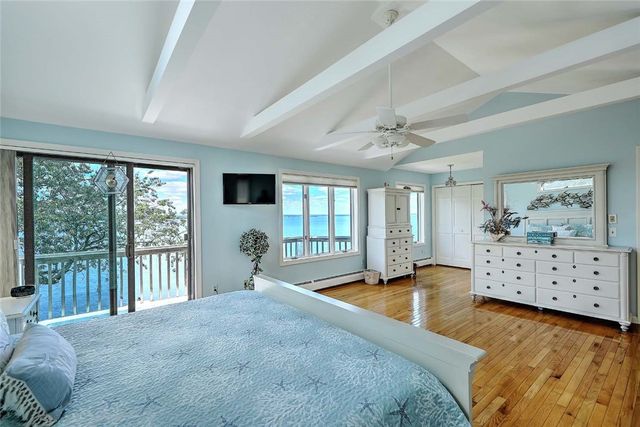 129 Seaside Drive, Jamestown, RI 02835