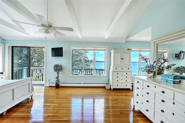 129 Seaside Drive, Jamestown, RI 02835