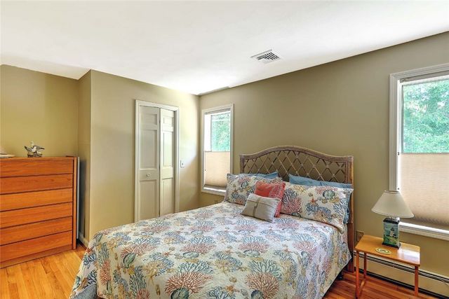 129 Seaside Drive, Jamestown, RI 02835