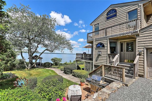 129 Seaside Drive, Jamestown, RI 02835