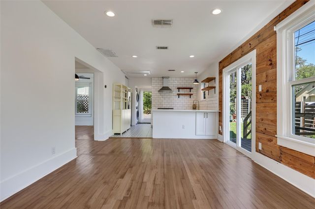 2012 Poquito ST, Austin, TX 78722