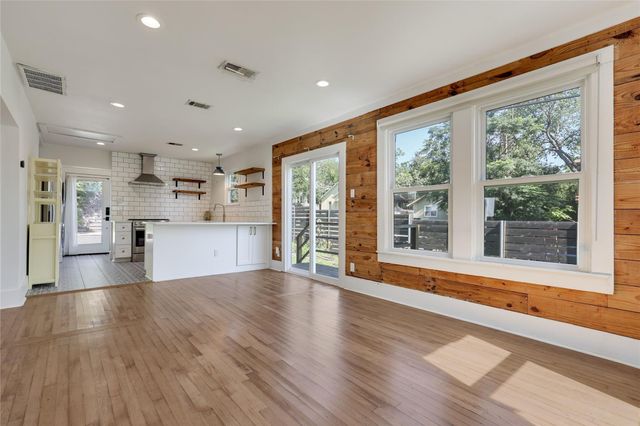 2012 Poquito ST, Austin, TX 78722