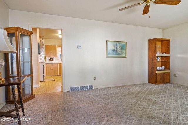 218 Fifteenth Street, Schenectady, NY 12306