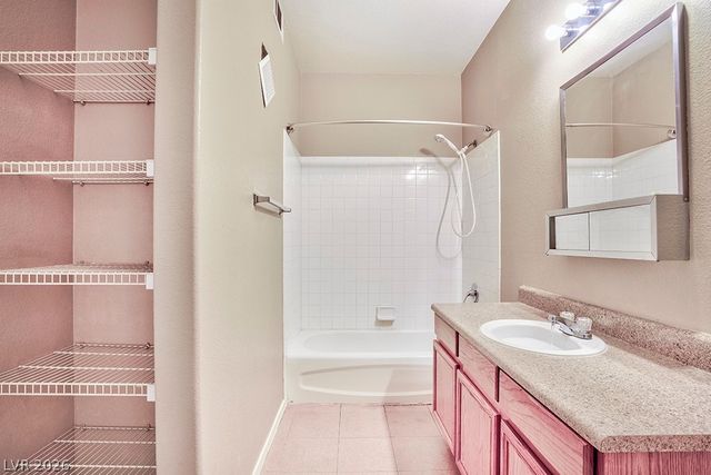 2161 Hussium Hills Street 203, Las Vegas, NV 89108