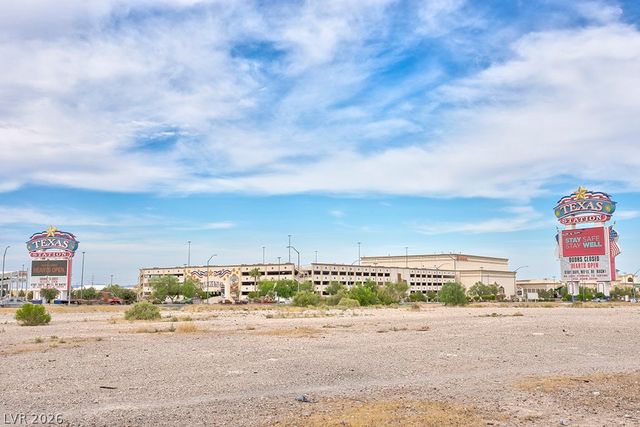 2161 Hussium Hills Street 203, Las Vegas, NV 89108