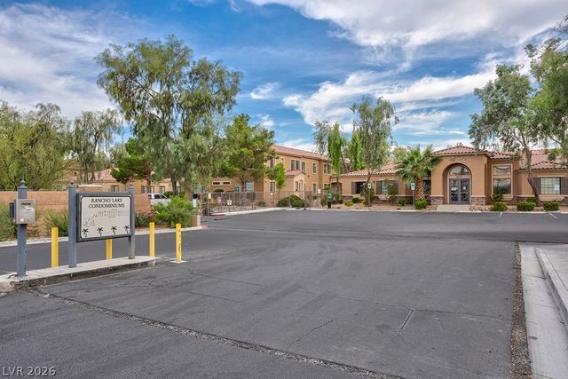 2161 Hussium Hills Street 203, Las Vegas, NV 89108
