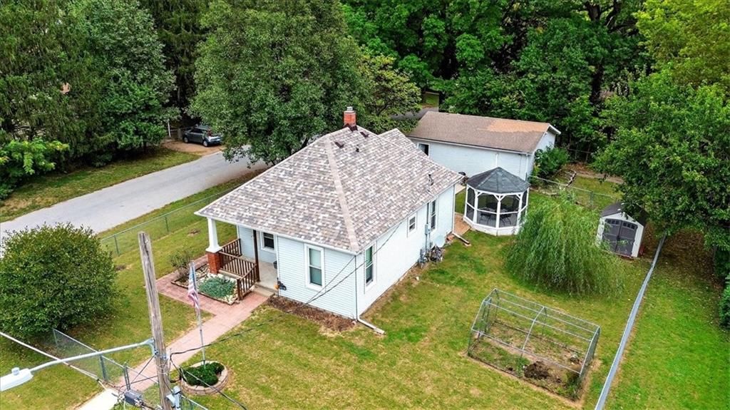 1016 N 11th Street, Leavenworth, KS 66048