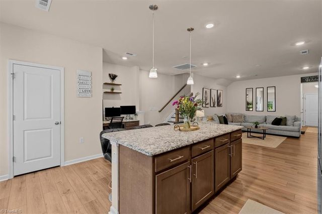903 Falls Grove Trail, High Point, NC 27265