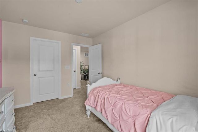 903 Falls Grove Trail, High Point, NC 27265