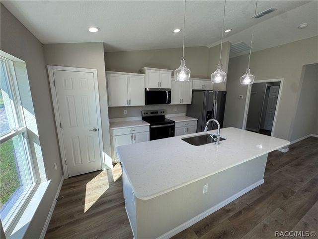 8781 N Quarry Drive, Citrus Springs, FL 34434