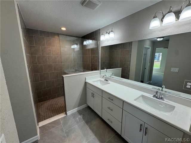 8781 N Quarry Drive, Citrus Springs, FL 34434