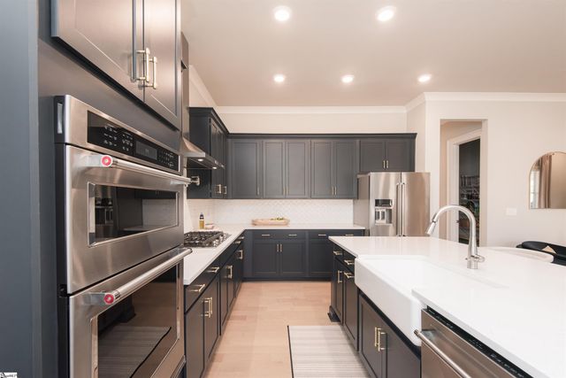 302 Forest Edge Road, Piedmont, SC 29673