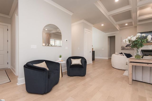 302 Forest Edge Road, Piedmont, SC 29673
