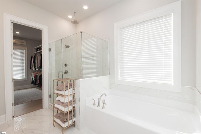 302 Forest Edge Road, Piedmont, SC 29673